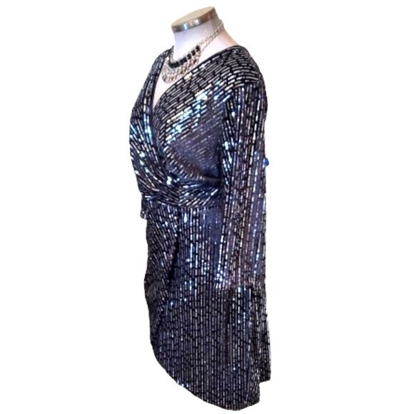 Lane Bryant Silver Sequin & Black Velvet Wrap Dress NWT Party Date Night Sz 16 - Picture 3 of 11